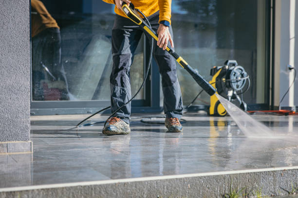 Best Window and Screen Pressure Cleaning in Crystal, MN